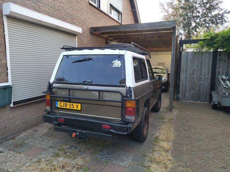 Geländewagen Nissan